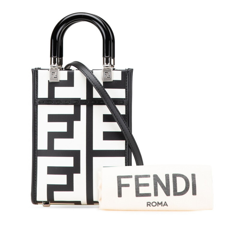 FENDI Black Leather Shoulder Bag - Picture 11 of 11